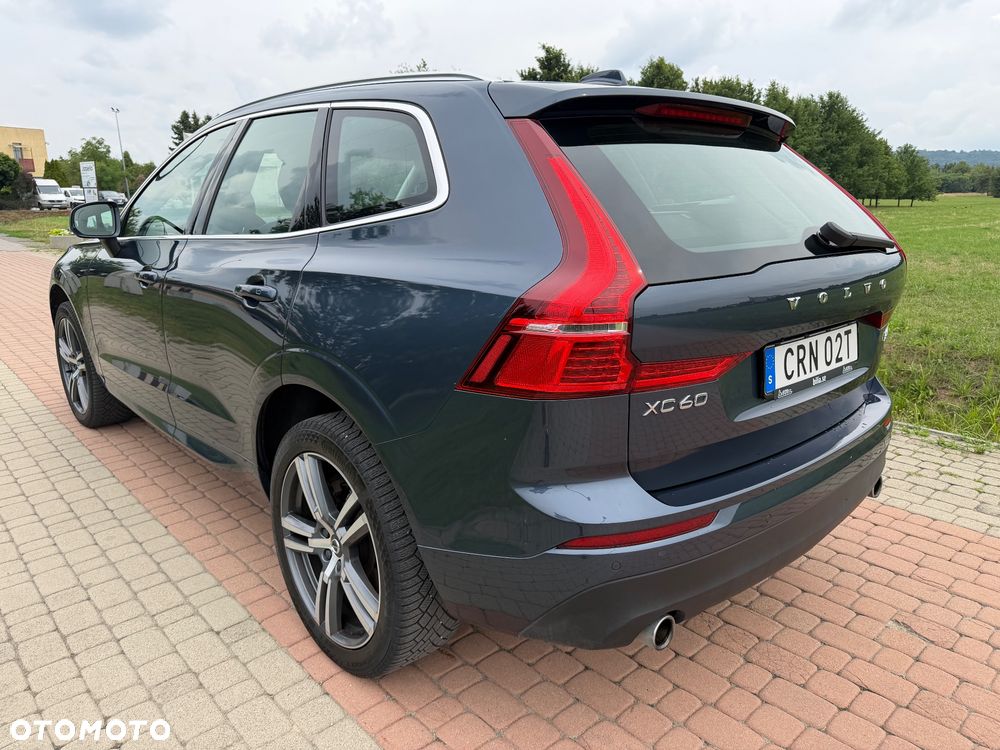 Volvo XC 60 B4 D AWD Momentum Pro - 11