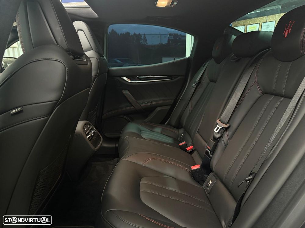 Maserati Ghibli GT Hybrid - 46