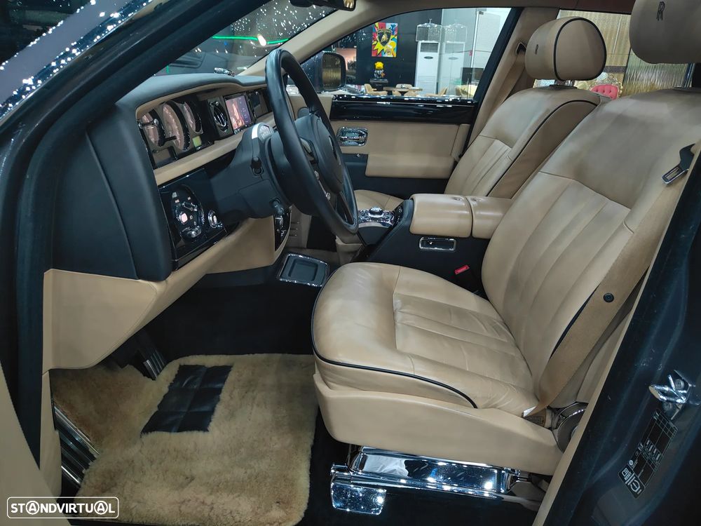 Rolls Royce Phantom 6.8 V12 - 46