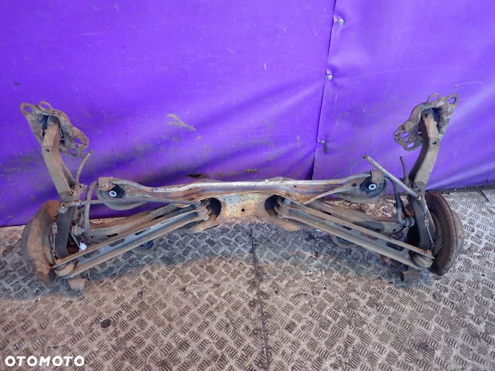 OPEL VECTRA B SANKI TRAWERS TYŁ - 4