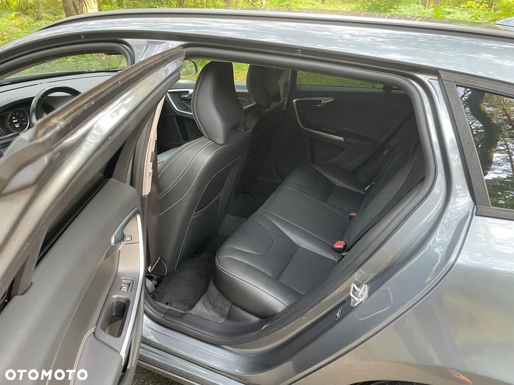 Volvo V60 T5 Geartronic Inscription - 18