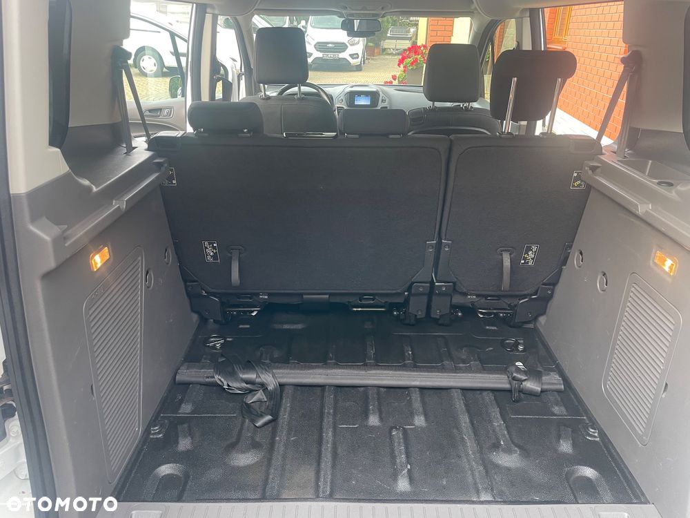 Ford Transit Connect - 9