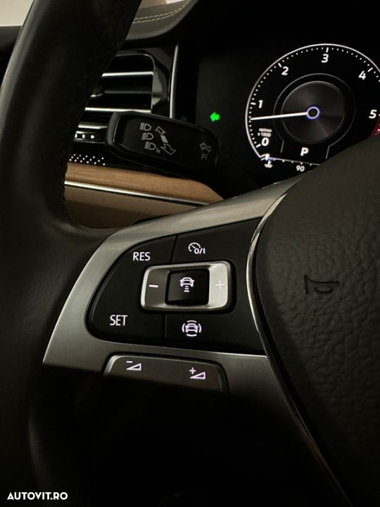 Volkswagen Touareg V6 TDI Elegance - 24