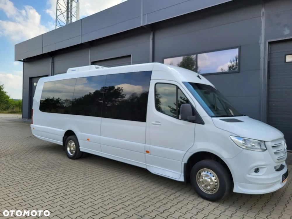Mercedes-Benz Sprinter 517 CDI LONG 24 miejsca + 4 stojące