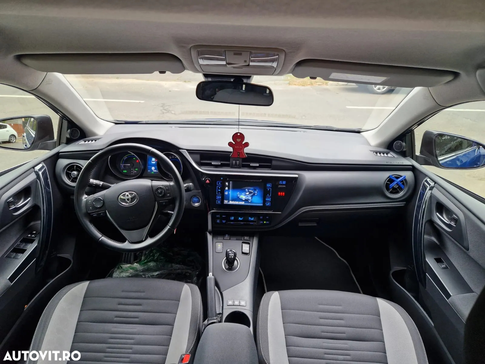 Toyota Auris - 22