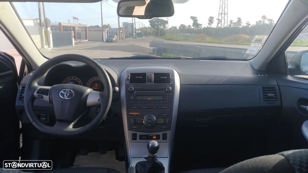 Toyota Corolla 1.33 VVT-i Sol+PM - 9