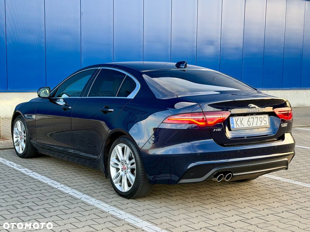 Jaguar XE D180 S - 10