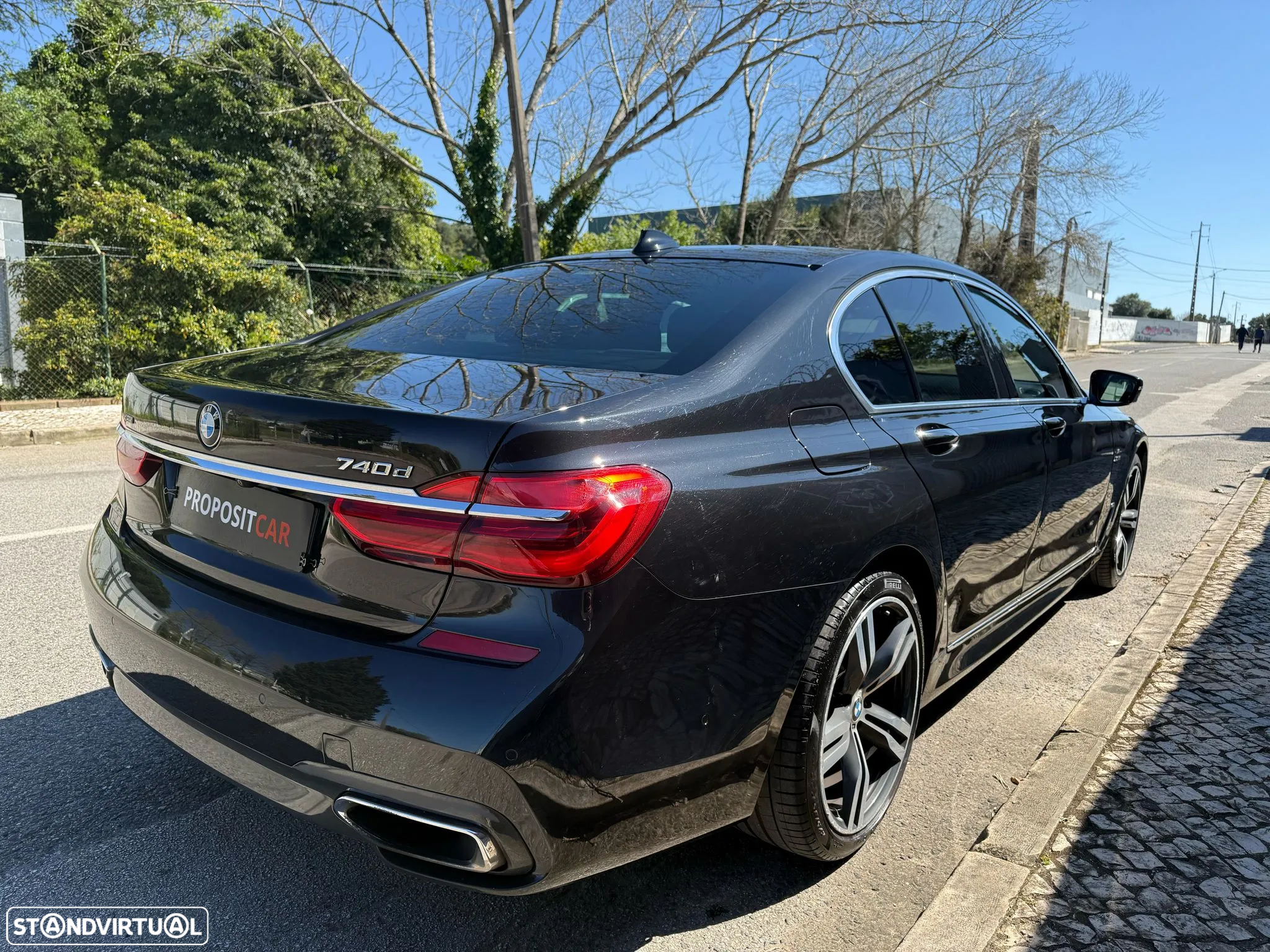 BMW 740 d xDrive Pack M - 4