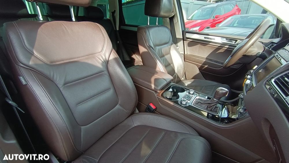 Volkswagen Touareg V6 TDI BMT Supreme Plus - 27