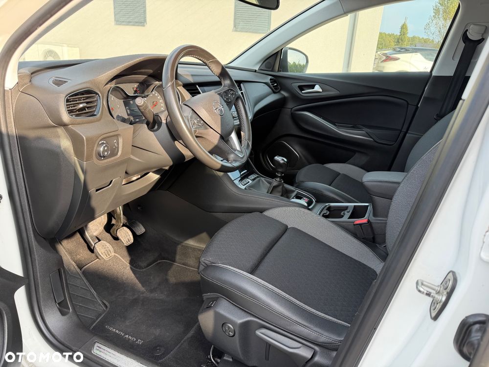 Opel Grandland X 1.6 D Start/Stop INNOVATION - 17