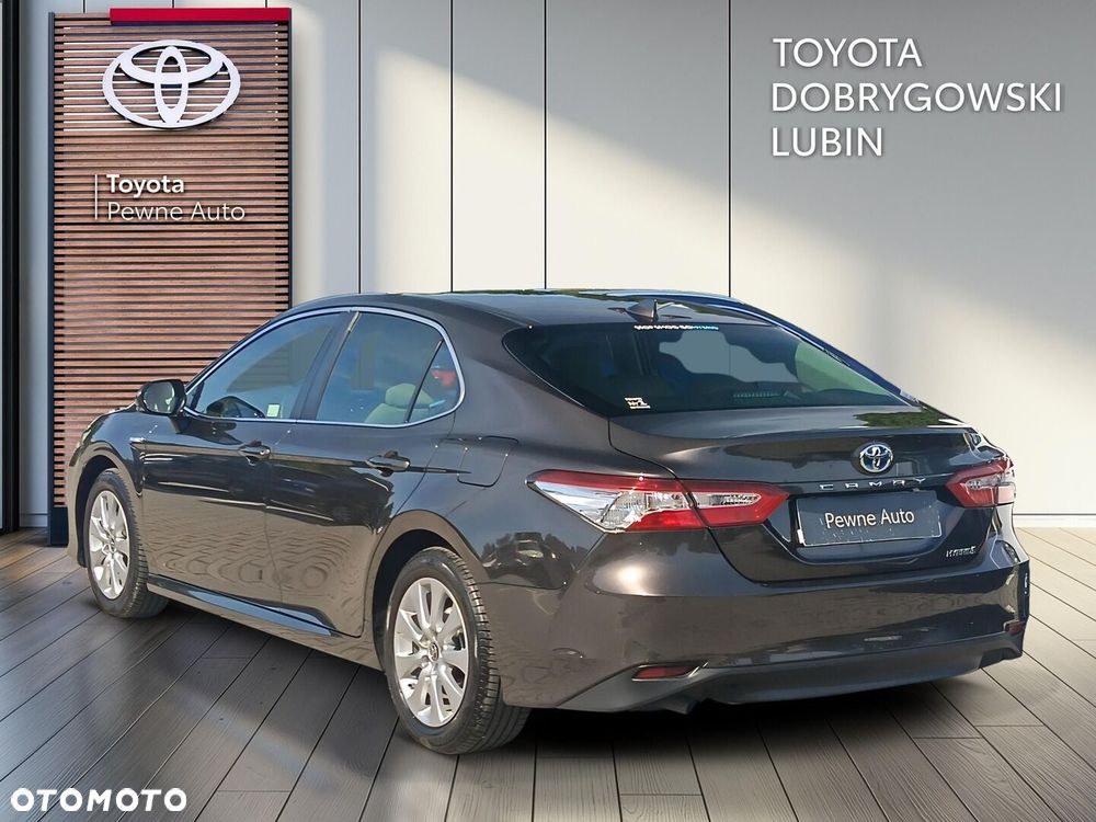 Toyota Camry 2.5 Hybrid Comfort CVT - 3