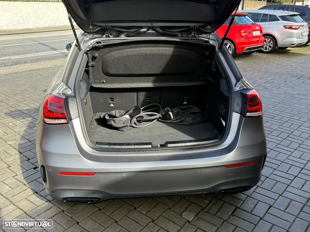 Mercedes-Benz A 250 e AMG Line - 12