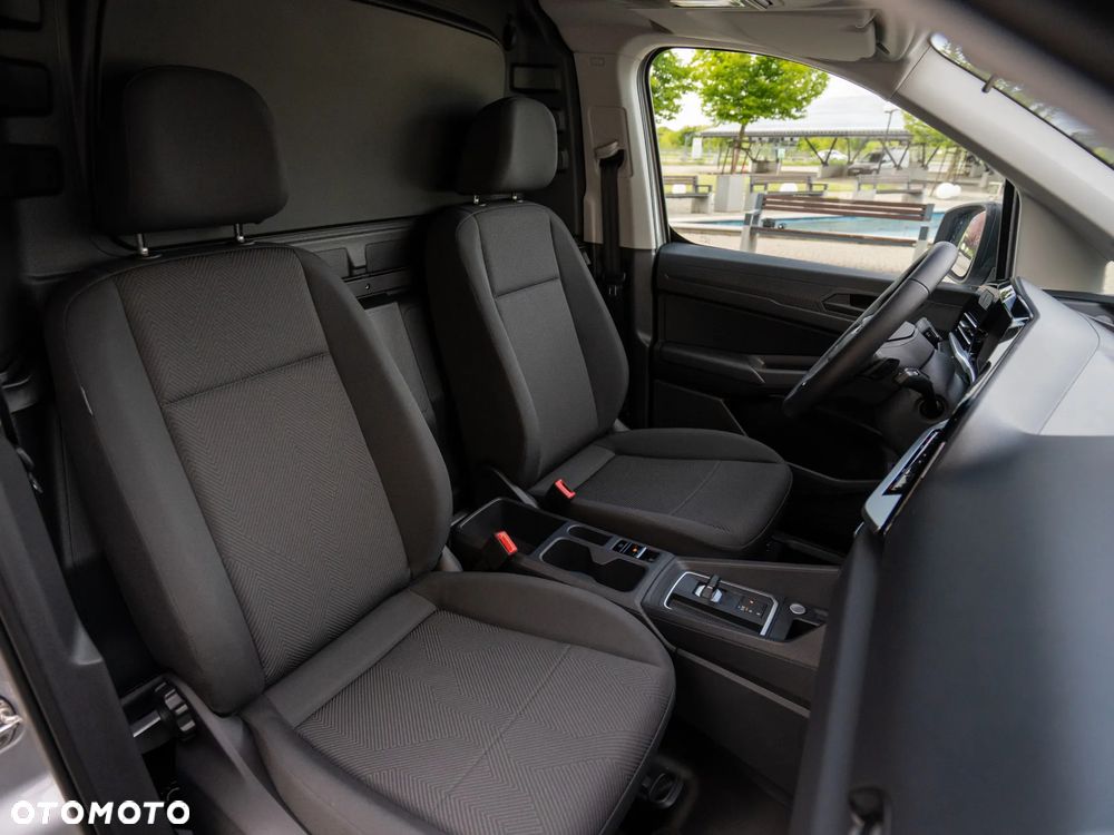 Ford Transit Connect - 8