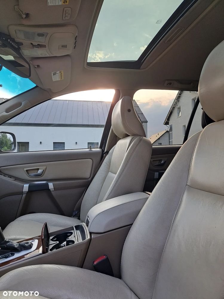 Volvo XC 90 4.4 V8 AWD Momentum - 6