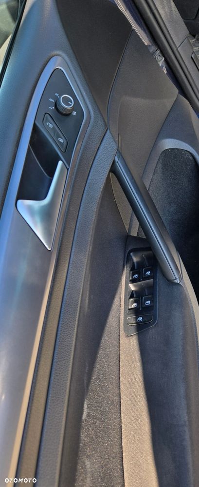 Volkswagen Golf 1.6 TDI BlueMotion Trendline - 16