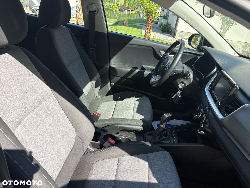 Kia Stonic - 8