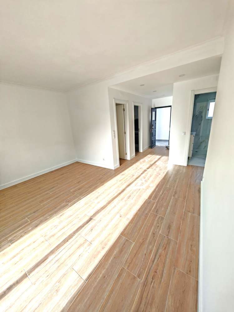 T2 com jardim privado em Cobre Estoril - Grande imagem: 5/21