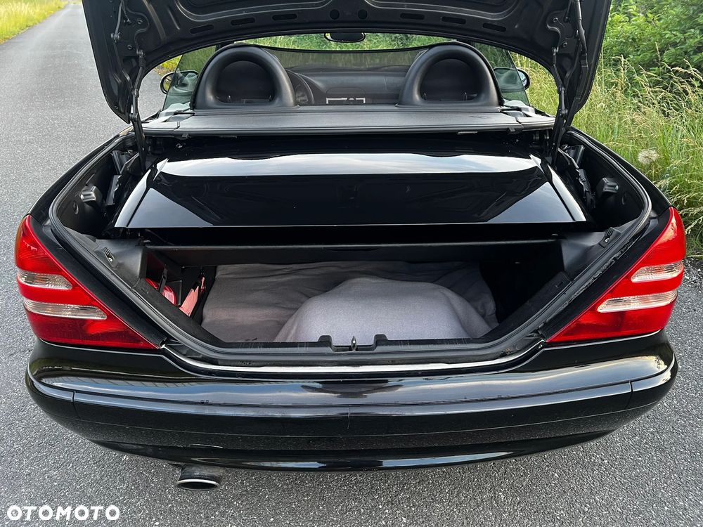 Mercedes-Benz SLK - 18