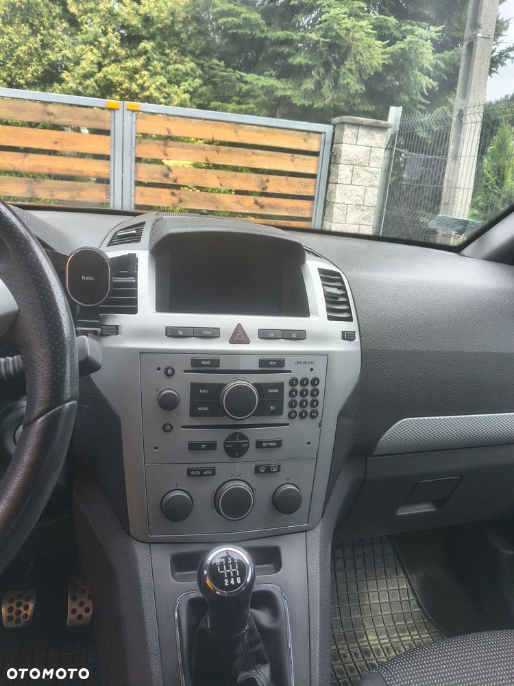 Opel Zafira - 4