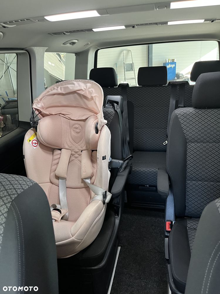 Volkswagen Multivan - 20