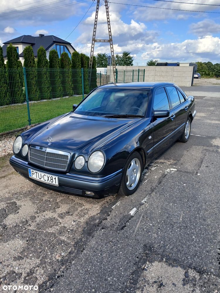 Mercedes-Benz Klasa E 200 CDI Elegance - 1
