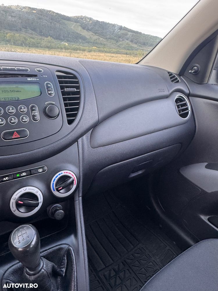 Hyundai i10 - 11