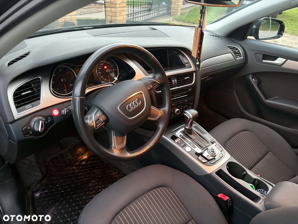 Audi A4 Avant 2.0 TDI S tronic - 13
