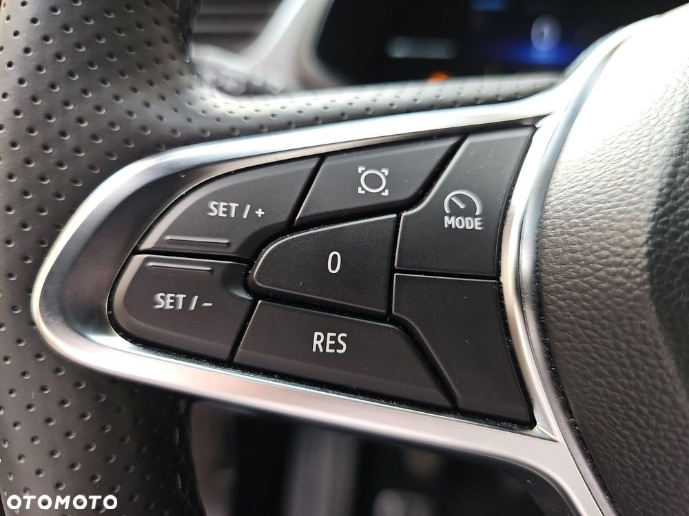 Renault Captur - 16