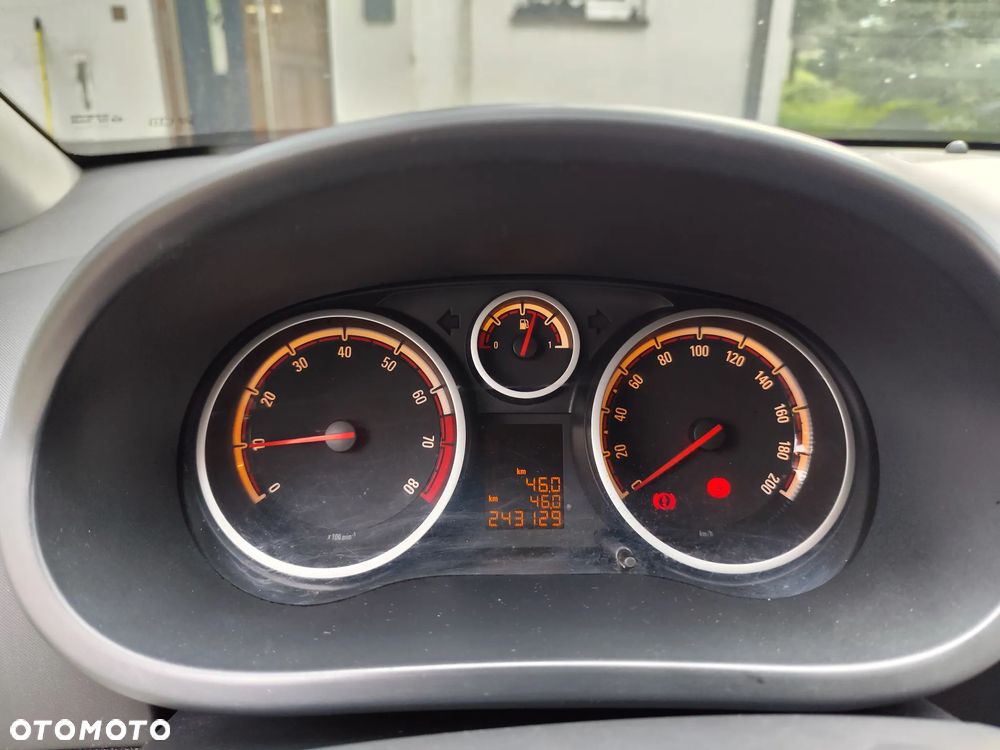 Opel Corsa 1.4 16V - 9