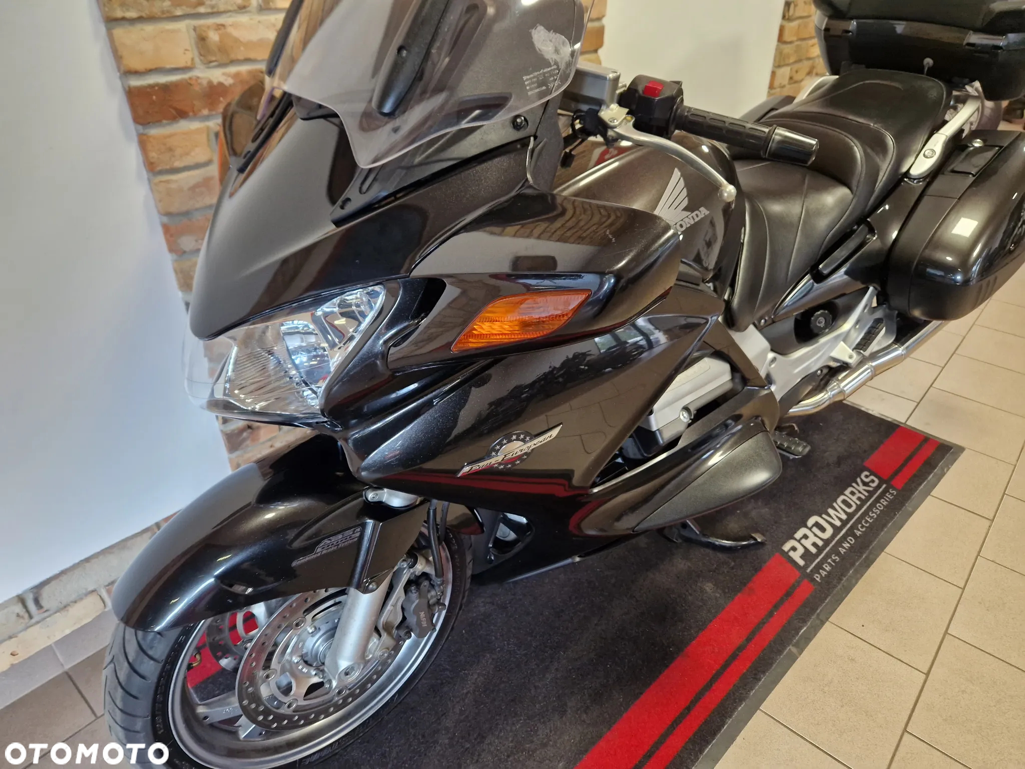 Honda ST - 13