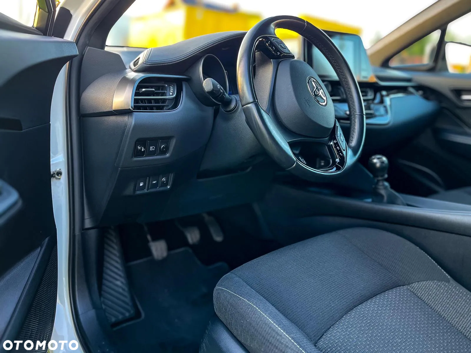 Toyota C-HR 1.2 T Premium - 12