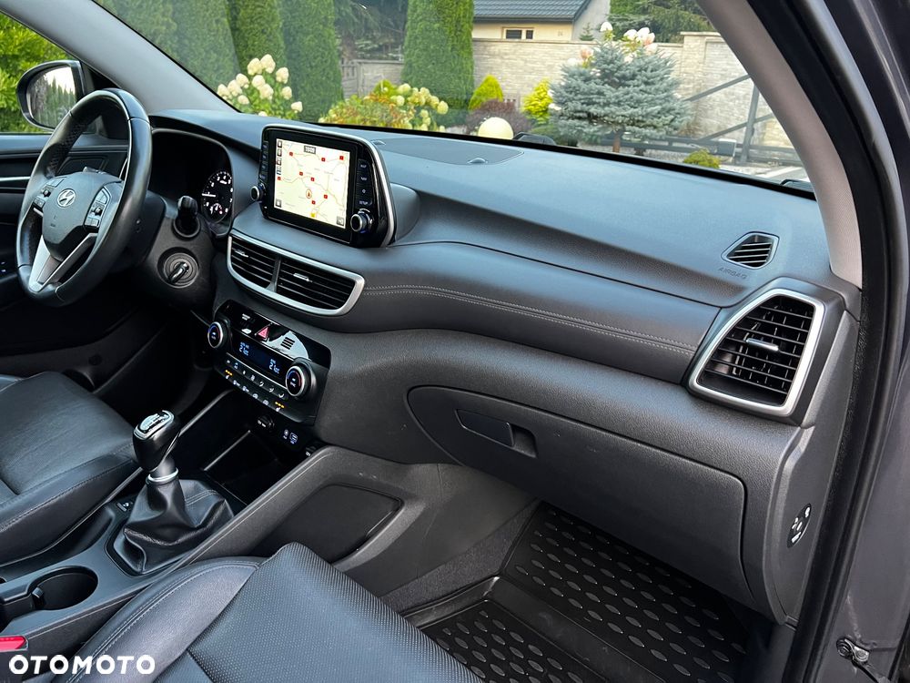 Hyundai Tucson blue 1.6 GDi 2WD Navi - 32