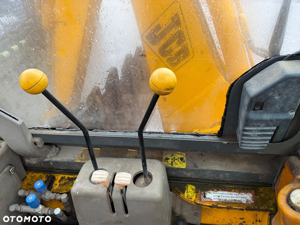 JCB 1CX - 7