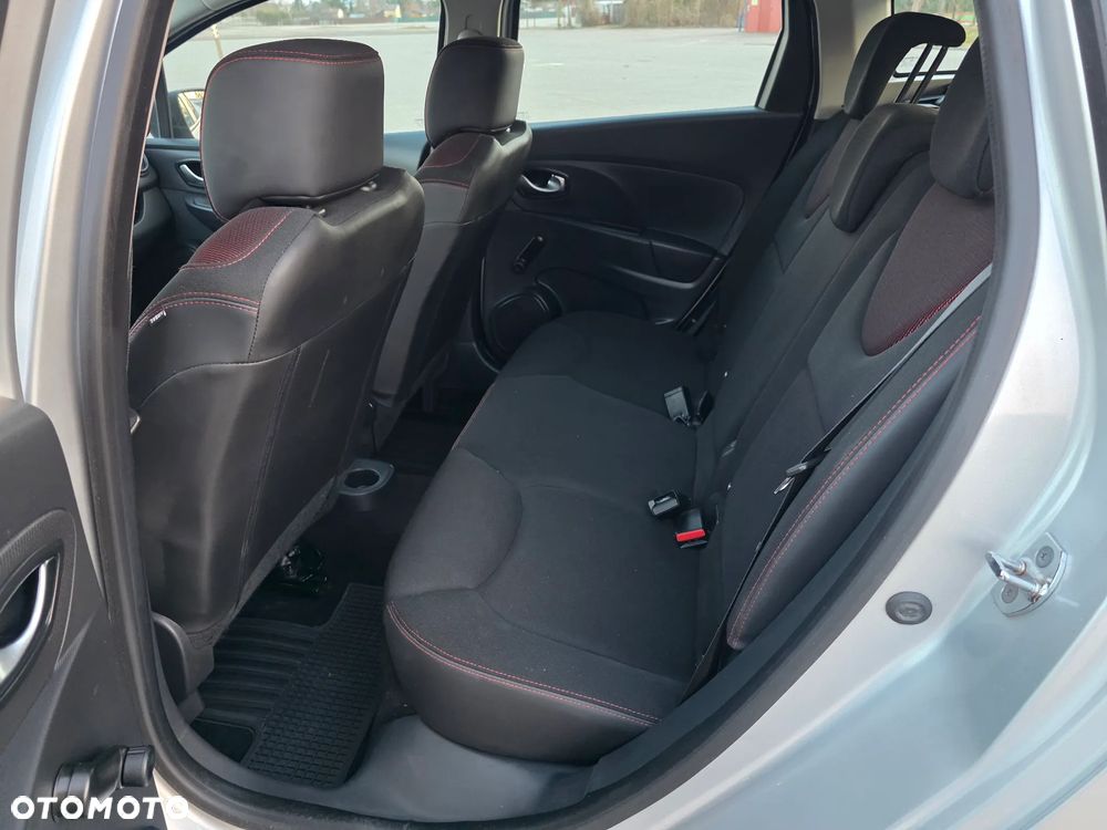 Renault Clio 1.2 16V 75 Expression - 10