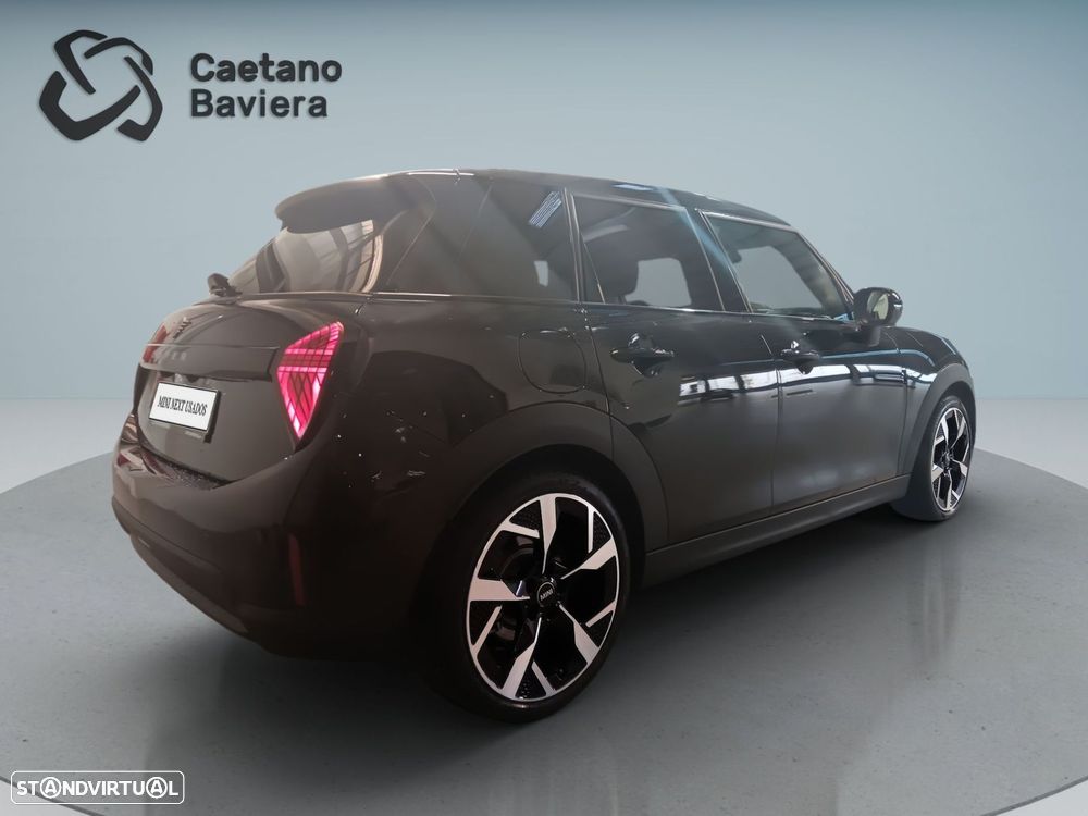 MINI 5 Portas Cooper Auto - 8