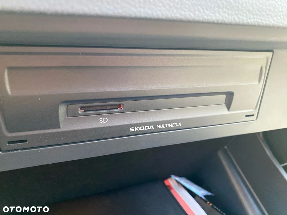 Skoda Octavia 2.0 TSI RS DSG - 13