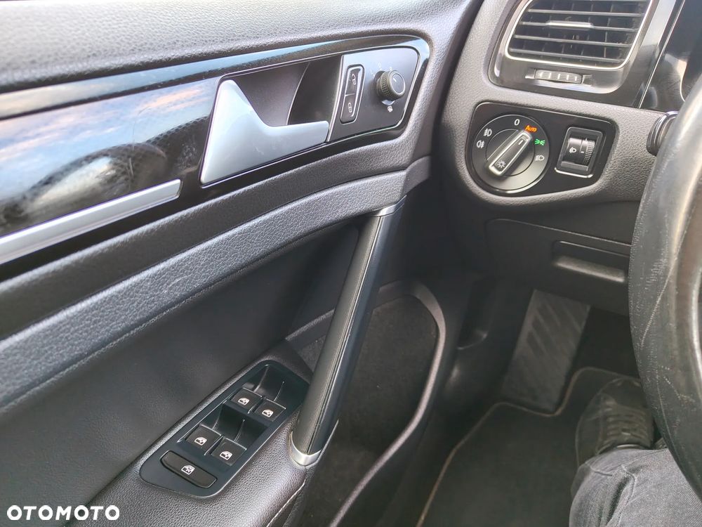 Volkswagen Golf 1.4 TSI BMT Highline DSG - 17
