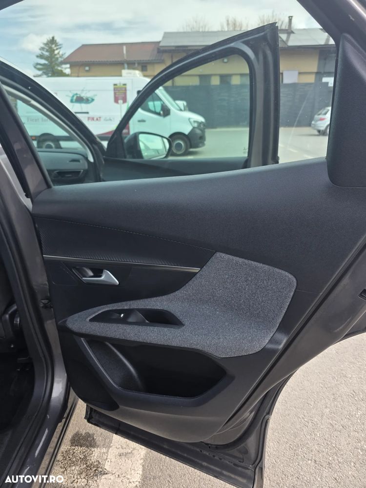 Peugeot 3008 BlueHDi 130 Stop & Start EAT8 Active Business-Paket - 6