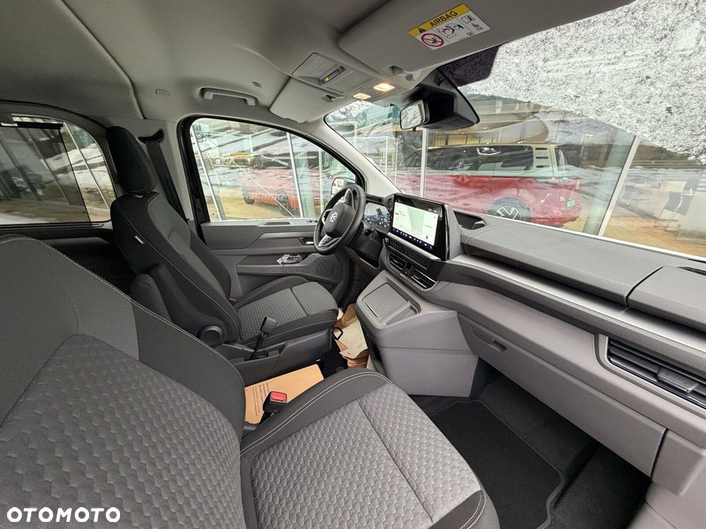 Volkswagen Nowa Caravelle Caravelle Style silnik: 2,0 l TDI 170 KM / skrzynia biegów: 8-biegowa automatyczna rozstaw osi: 3500 mm - 9