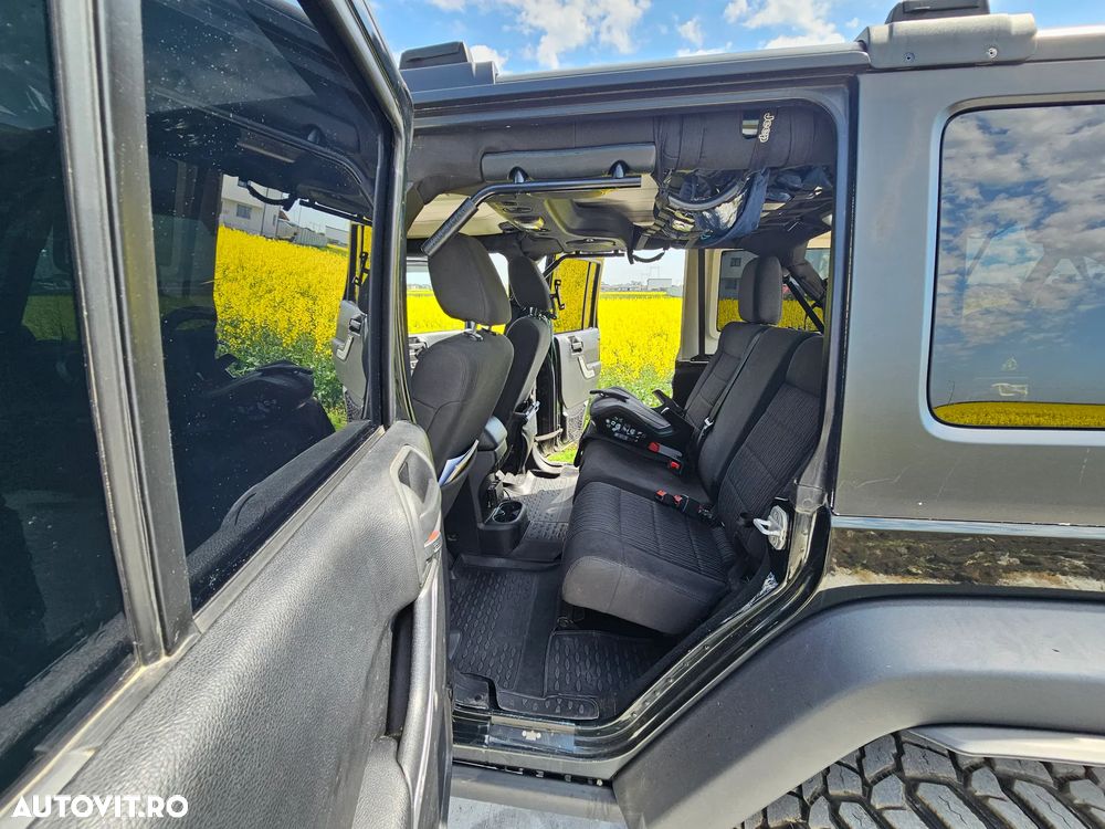 Jeep Wrangler - 5
