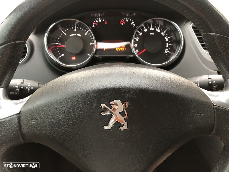 Peugeot 5008 1.6 BlueHDi Allure EAT6 - 13