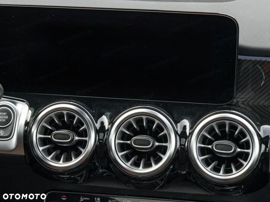 Mercedes-Benz GLB 200 AMG Line 7G-DCT - 11