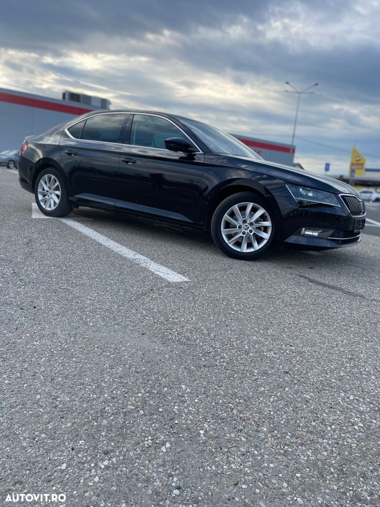 Skoda Superb 2.0 TDI DSG Style - 15
