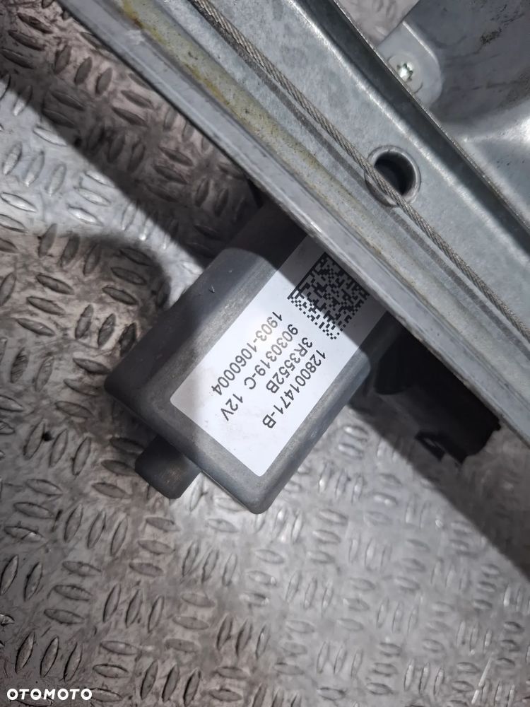 Mechanizm szyby drzwi prawy tył Renault Captur 2015 - 3