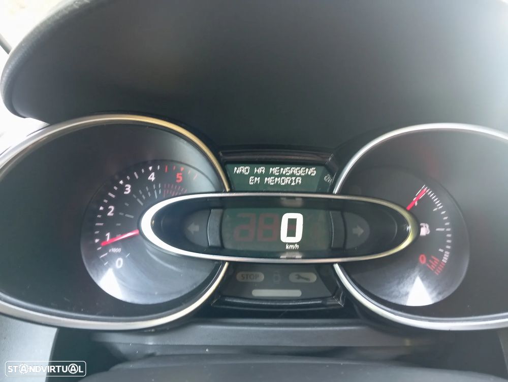 Renault Clio Sport Tourer 1.5 dCi Limited EDition - 17
