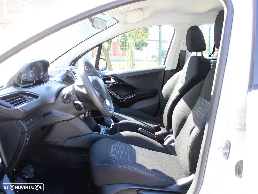 Peugeot 208 1.5 BlueHDi Van - 19