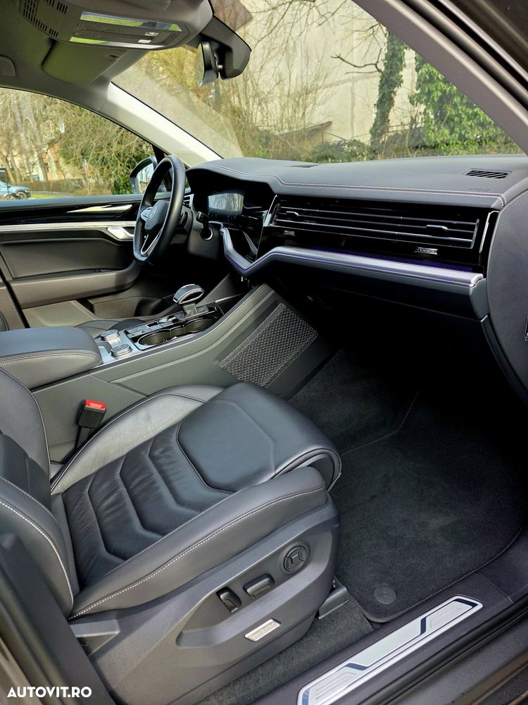 Volkswagen Touareg V6 TDI 4MOTION Elegance - 9