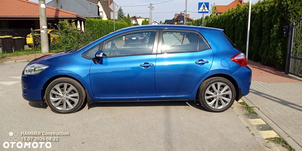 Toyota Auris 1.8 Premium - 26