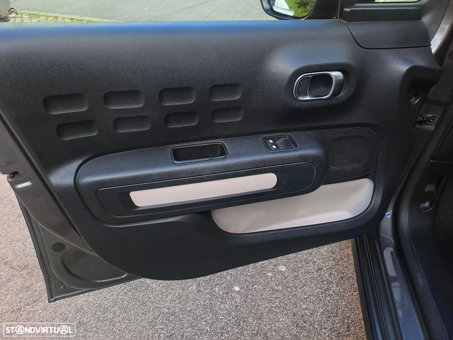 Citroën C3 1.2 PureTech Shine - 9