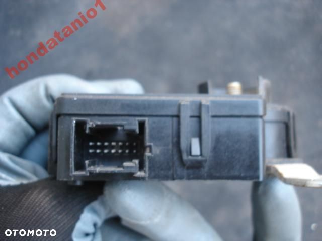 MERCEDES CLS W219 5.0 V8 - MODUŁ - 3